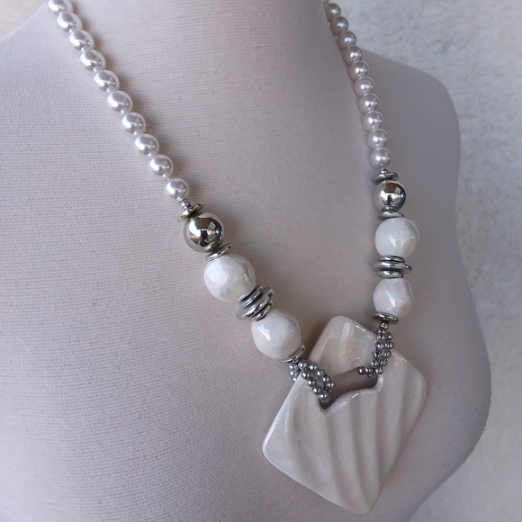 Vintage Jewelry - Vintage White & Silver Faux Pearl Necklace